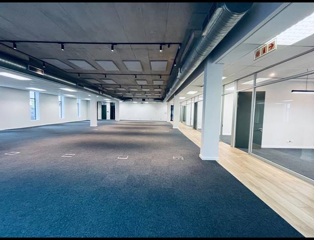 631M² OFFICE TO LET IN FOURWAYS